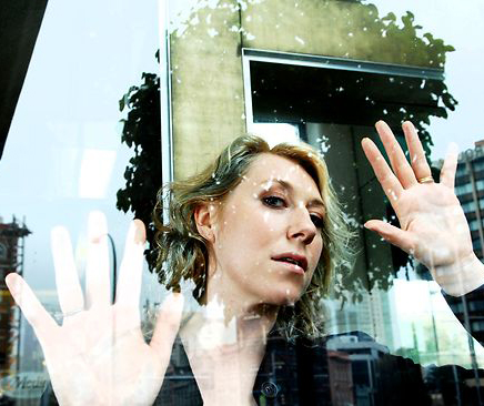 Martha Wainwright - Photo: Britta Campion - Source: Sunday Mail